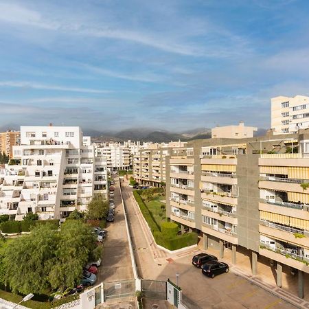 Blonzu Camerun بينالماذينا المظهر الخارجي الصورة