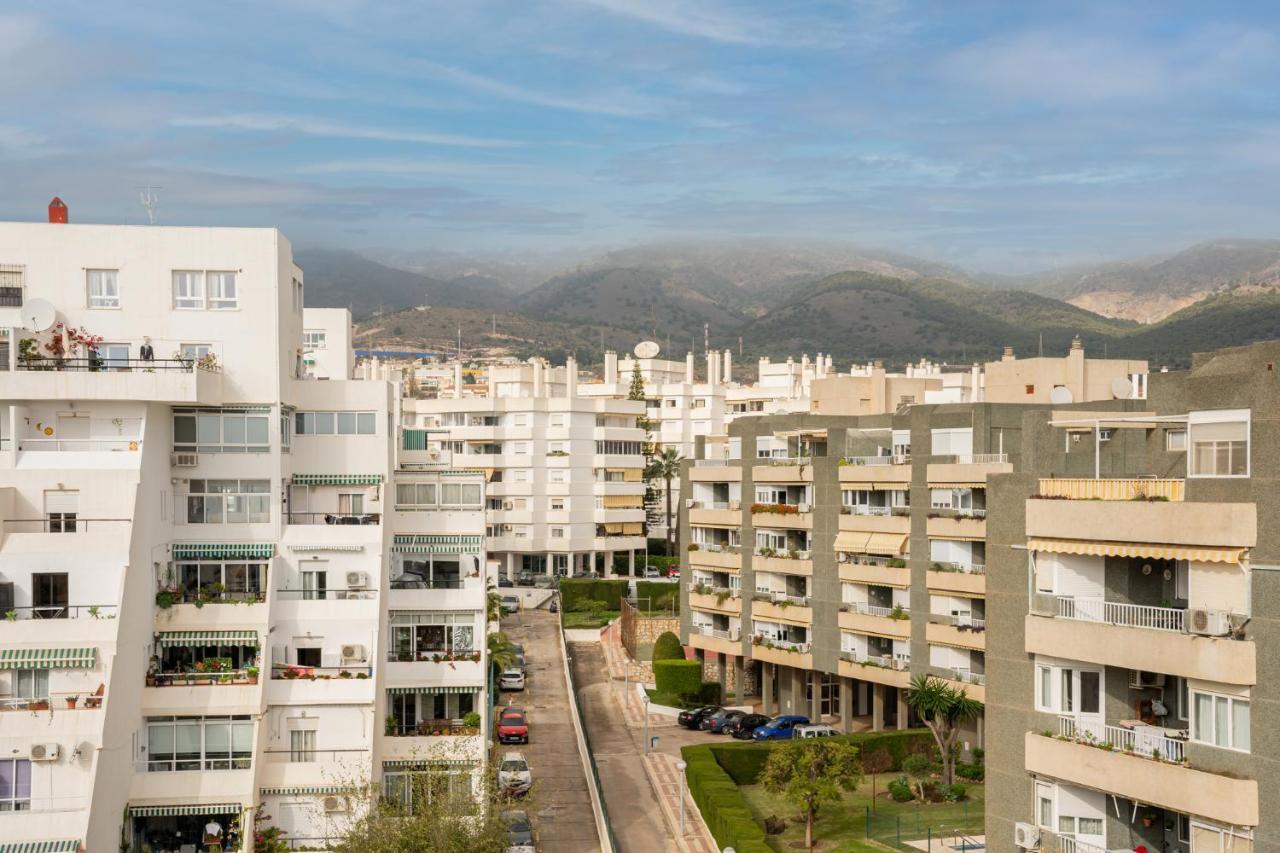 Blonzu Camerun بينالماذينا المظهر الخارجي الصورة